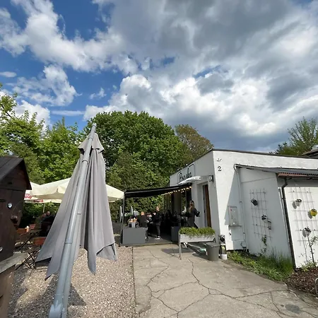 公寓 Greenthumb Praska *