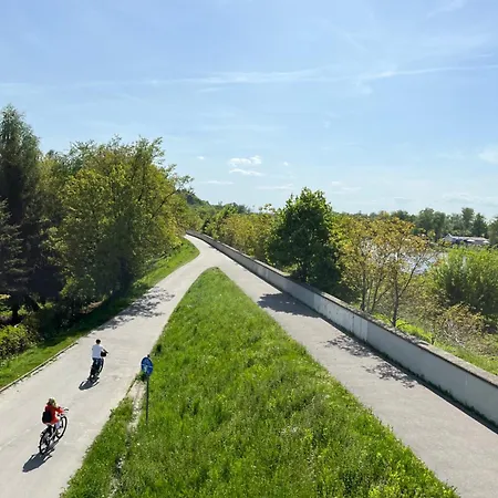 Greenthumb Praska 公寓